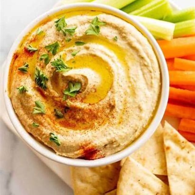 Classic Hummus.